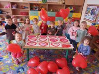 Przedszkolaki świętują Walentynki