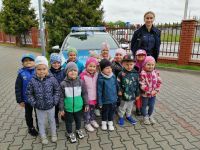 Wycieczka  na Komendę  Powiatową Policji w Garwolinie oraz do sali zabaw ,,Planeta Malucha’’