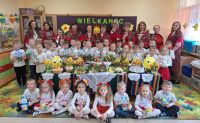 Przedszkolaki biorą udział w spotkaniu z Paniami z KGW Borowie