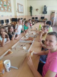 Uczniowie biorą udział w konkursie Klasa na medal