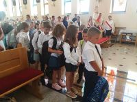 Uczniowie rozpoczynają nowy rok szkolny