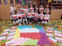 Przedszkolaki obchodzą Święto Niepodległości