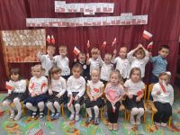 Przedszkolaki obchodzą Święto Niepodległości
