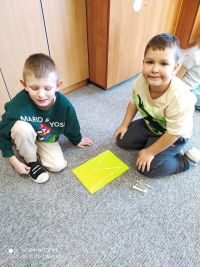 Projekt edukacyjny KREATYWNY NAUCZYCIEL  pt: „Multisensoryczne poznawanie świata”