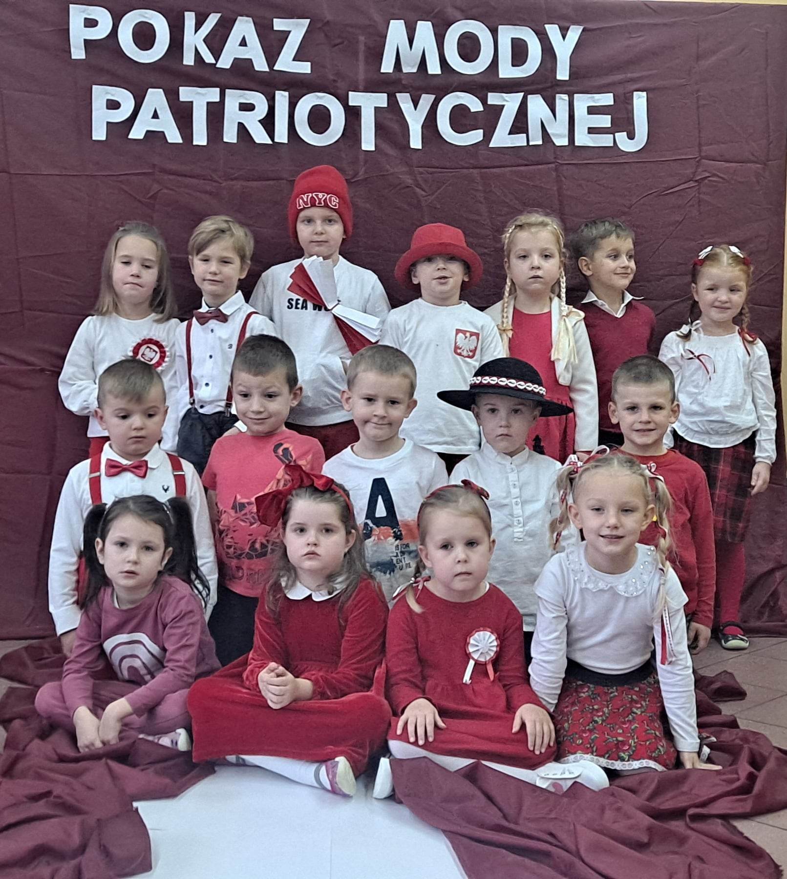 POKAZ MODY PATRIOTYCZNEJ