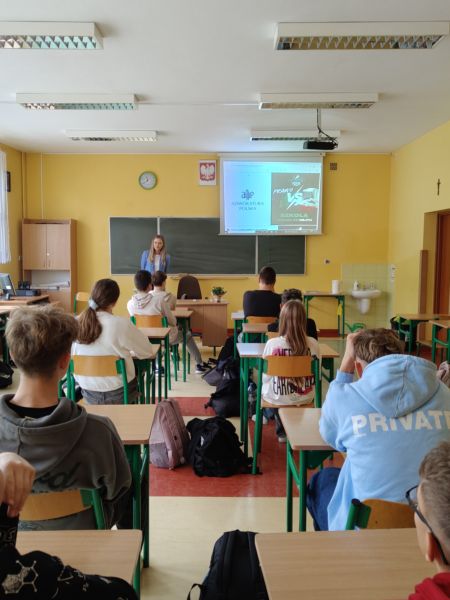 SZKOŁA WOLNA OD HEJTU